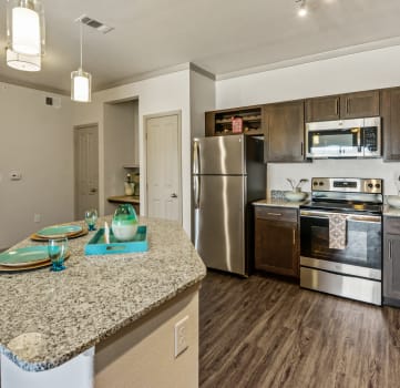 Champions Gate Apartments in San Antonio Kitchen and Entry
