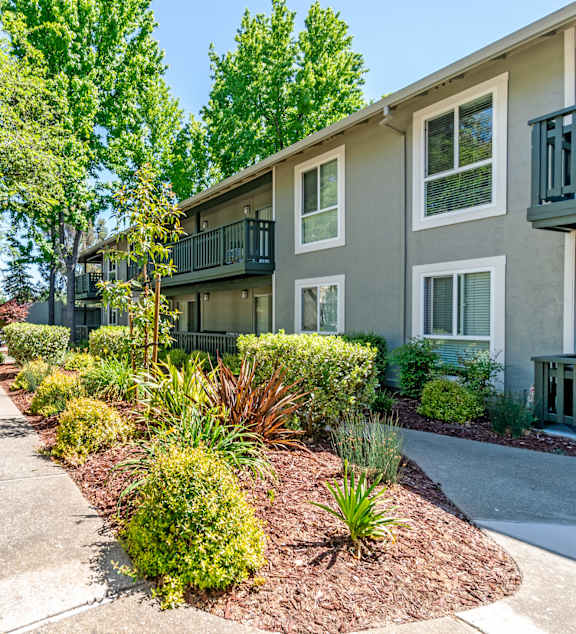 Bedroom  at Pleasanton Glen Apartments, Pleasanton, CA, 94566