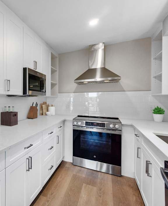 Modern Kitchen at Ocean Edge @ Laguna Beach, California, 92651