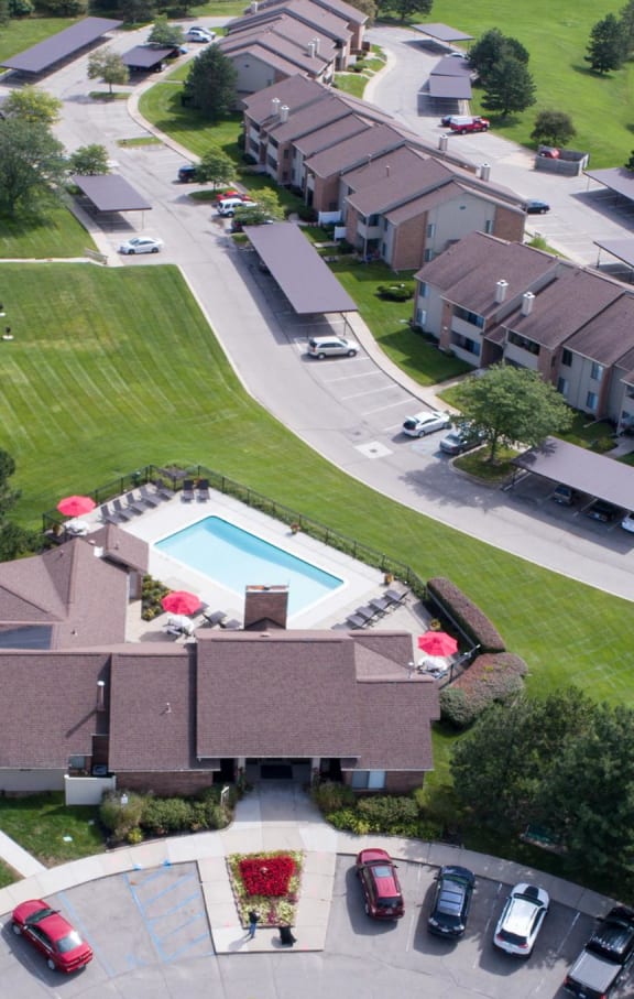 Aerial view of Pine Ridge apartments