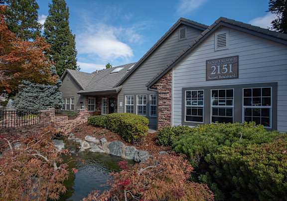 Clubhouse Exterior at Sunset Summit Apartments, Rocklin, California