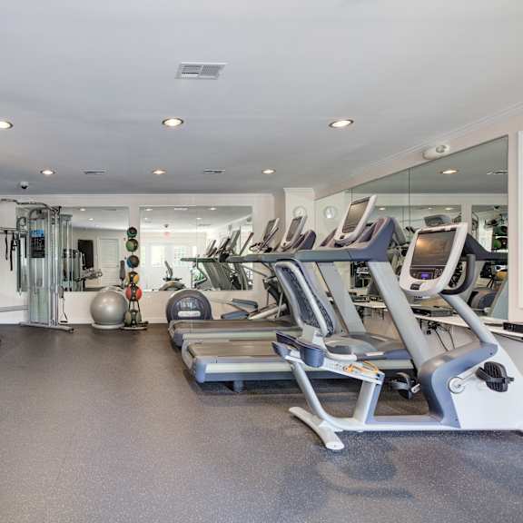 Spacious Gym2 at Tuscarora Creek, Virginia, 20175