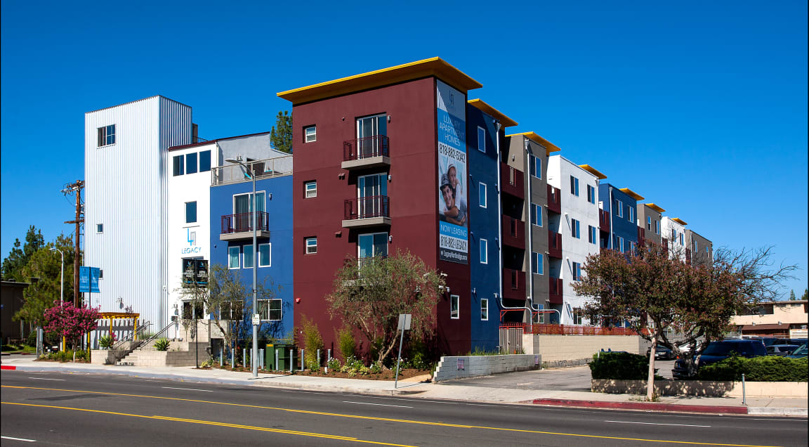 Legacy Apartment Homes Rental Apartments near CSUN Northridge, CA